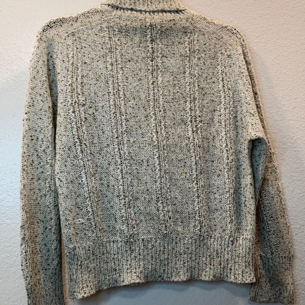 Grey winter top - Picture 5 of 5